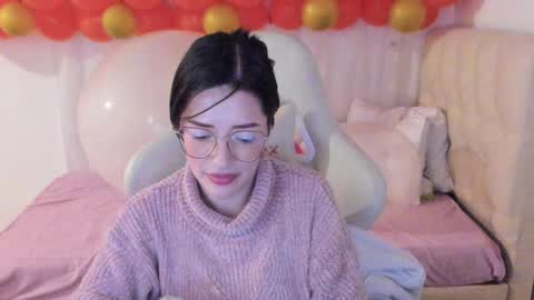 Snapshot of ana_ruuh chatting on February 12, 2025, 9:33 pm Im anna but you can call me as you want online show from February 12, 2025, 9:33 pm