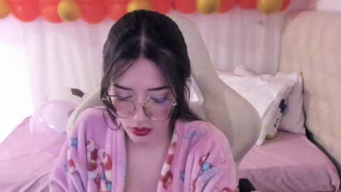 Snapshot of ana_ruuh chatting on February 18, 2025, 5:21 pm Im anna but you can call me as you want online show from February 18, 2025, 5:21 pm