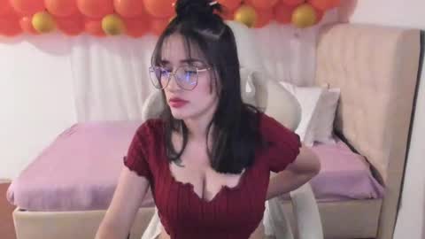 Snapshot of ana_ruuh chatting on February 23, 2025, 11:25 pm Im anna but you can call me as you want online show from February 23, 2025, 11:25 pm