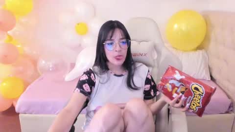 Im anna but you can call me as you want online show from May 10, 2026, 1:11 am