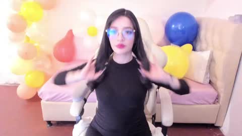 Im anna but you can call me as you want online show from May 21, 2026, 10:39 pm