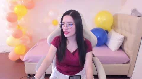 Im anna but you can call me as you want online show from May 28, 2026, 9:23 pm