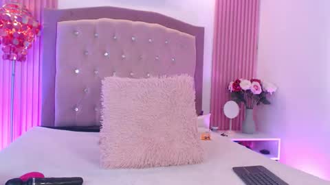 Ana Moon  online show from February 14, 2026, 4:20 am