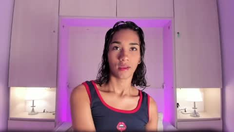 anaacollins_ online show from April 22, 2026, 11:34 am