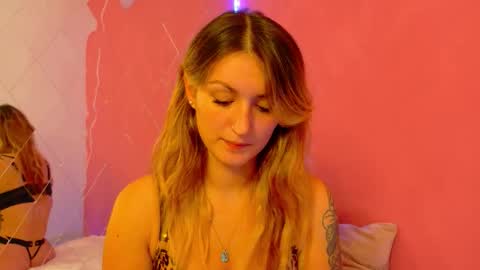 anaayss online show from October 21, 2025, 4:35 am