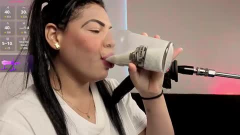 Snapshot of anabel693_ chatting on May 8, 2026, 12:43 pm Anabel Alice Gandara online show from May 8, 2026, 12:43 pm