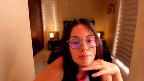 Snapshot of anabel_25 chatting on October 22, 2025, 4:18 pm Anabel online show from October 22, 2025, 4:18 pm