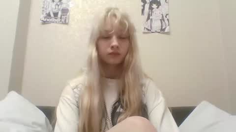 Snapshot of anabelbrando chatting on July 3, 2026, 7:20 pm Malvina online show from July 3, 2026, 7:20 pm