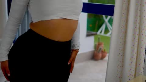 Snapshot of anabelcurvy chatting on November 5, 2025, 2:17 pm anabelcurvy online show from November 5, 2025, 2:17 pm