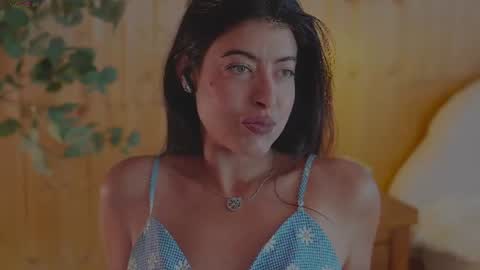 anabelcurvy online show from June 20, 2026, 12:52 pm