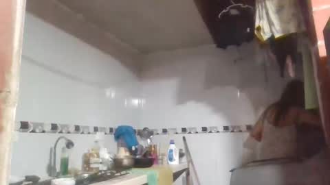 Snapshot of anabella_00 chatting on May 25, 2026, 3:01 am anabella_00 online show from May 25, 2026, 3:01 am