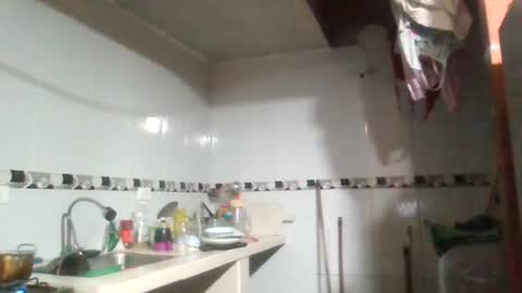 Snapshot of anabella_00 chatting on July 5, 2026, 4:19 am anabella_00 online show from July 5, 2026, 4:19 am
