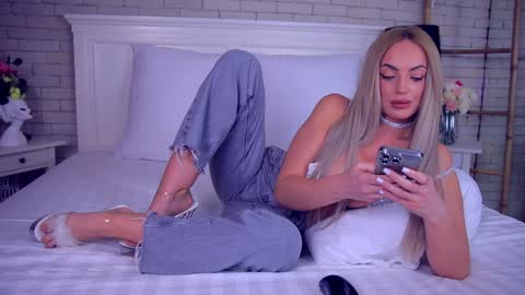 Snapshot of anabellastar chatting on February 5, 2025, 7:39 am anabellastar online show from February 5, 2025, 7:39 am