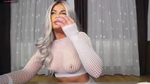 Ana online show from October 27, 2025, 6:28 am