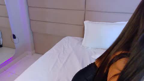 Snapshot of anabelleray chatting on November 13, 2025, 8:08 pm anabelleray online show from November 13, 2025, 8:08 pm