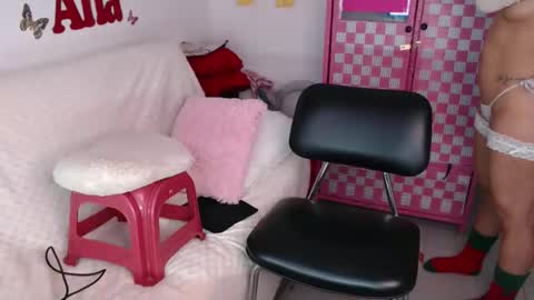 Snapshot of anabellered chatting on November 21, 2025, 10:14 am Ana online show from November 21, 2025, 10:14 am