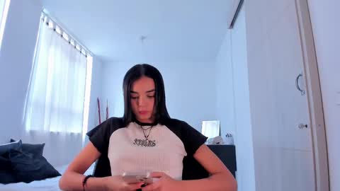 Snapshot of anabelwolf chatting on January 16, 2025, 8:03 pm ANABEL WOLF online show from January 16, 2025, 8:03 pm