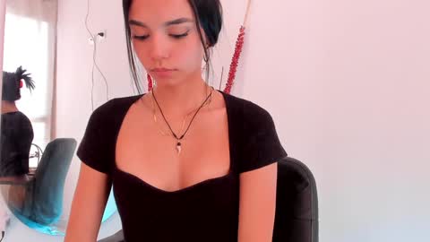 Snapshot of anabelwolf chatting on January 20, 2025, 9:32 pm ANABEL WOLF online show from January 20, 2025, 9:32 pm