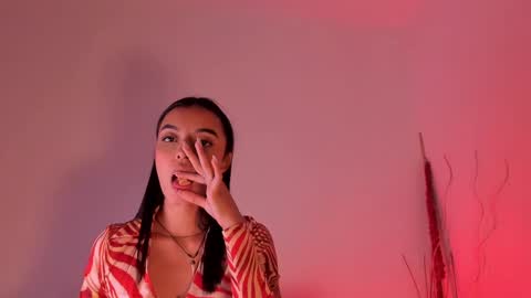 Snapshot of anabelwolf chatting on February 11, 2025, 11:22 pm ANABEL WOLF online show from February 11, 2025, 11:22 pm