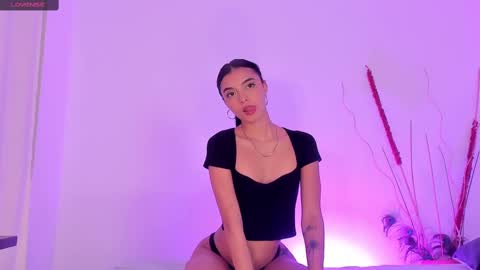 Snapshot of anabelwolf chatting on February 25, 2025, 12:14 am ANABEL WOLF online show from February 25, 2025, 12:14 am