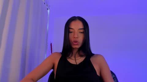 Snapshot of anabelwolf chatting on February 27, 2025, 9:25 pm ANABEL WOLF online show from February 27, 2025, 9:25 pm