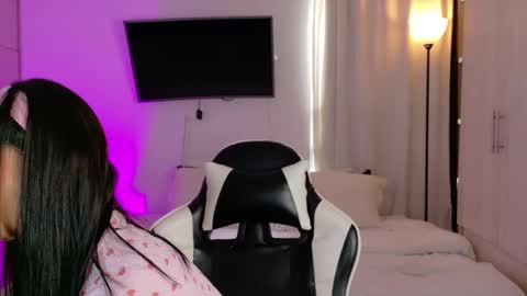 Snapshot of anabelwolf chatting on September 27, 2025, 4:45 pm ANABEL WOLF online show from September 27, 2025, 4:45 pm