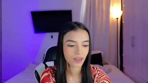 Snapshot of anabelwolf chatting on September 30, 2025, 2:00 pm ANABEL WOLF online show from September 30, 2025, 2:00 pm