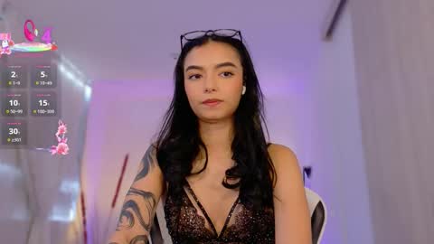 Snapshot of anabelwolf chatting on October 20, 2025, 2:17 pm ANABEL WOLF online show from October 20, 2025, 2:17 pm