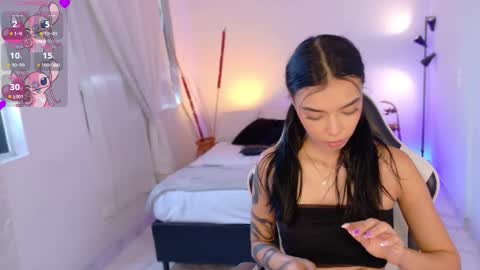 Snapshot of anabelwolf chatting on October 29, 2025, 12:29 pm ANABEL WOLF online show from October 29, 2025, 12:29 pm