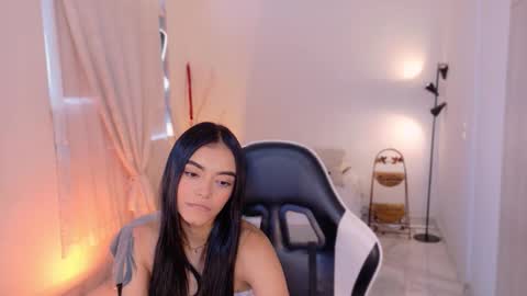 Snapshot of anabelwolf chatting on November 13, 2025, 2:49 pm ANABEL WOLF online show from November 13, 2025, 2:49 pm