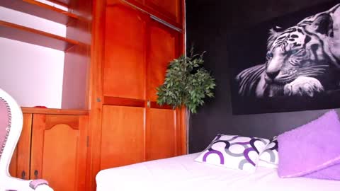 Snapshot of anahi__18 chatting on January 14, 2025, 9:35 am Anahi online show from January 14, 2025, 9:35 am