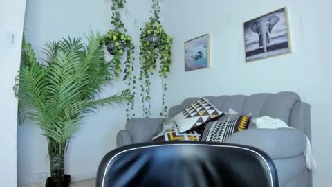 Snapshot of anahi__18 chatting on March 12, 2025, 3:13 am Anahi online show from March 12, 2025, 3:13 am