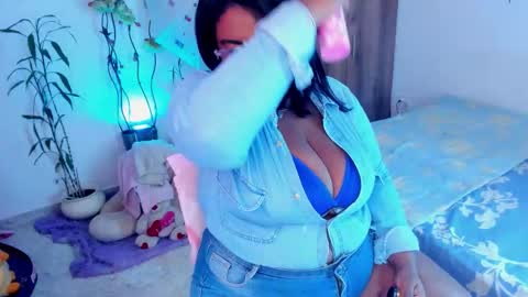 Snapshot of anai_valentinex chatting on March 22, 2026, 7:28 pm anai_valentinex online show from March 22, 2026, 7:28 pm