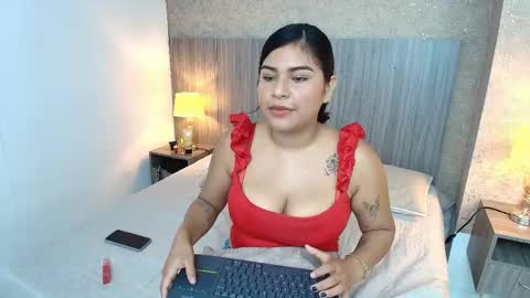 Snapshot of anais_espinosa chatting on May 27, 2026, 11:29 am Anais online show from May 27, 2026, 11:29 am