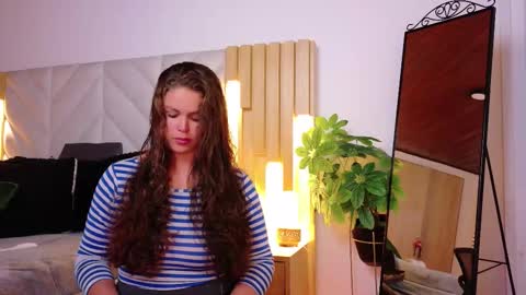 Snapshot of anaise_latif chatting on October 3, 2025, 11:29 am Anaise online show from October 3, 2025, 11:29 am