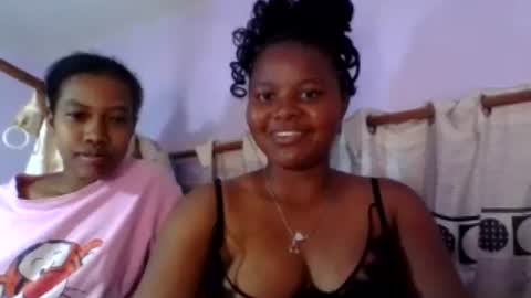anaissa23 online show from June 17, 2026, 6:42 pm