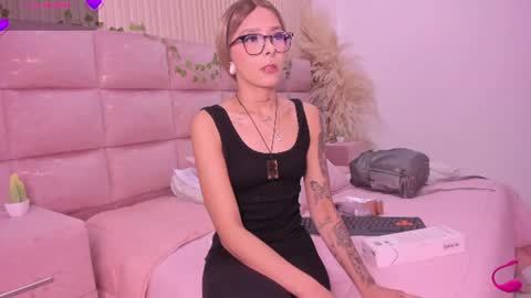 Snapshot of anaksunamun6 chatting on June 25, 2026, 3:39 am Ana online show from June 25, 2026, 3:39 am