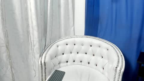 Snapshot of analia18_ chatting on January 6, 2025, 6:31 pm analia18 online show from January 6, 2025, 6:31 pm