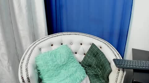 Snapshot of analia18_ chatting on January 14, 2025, 11:53 am analia18 online show from January 14, 2025, 11:53 am