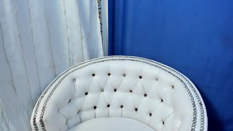 Snapshot of analia18_ chatting on February 5, 2025, 12:06 pm analia18 online show from February 5, 2025, 12:06 pm