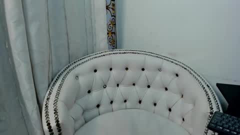 Snapshot of analia18_ chatting on March 7, 2025, 1:29 pm analia18 online show from March 7, 2025, 1:29 pm