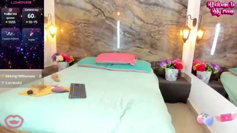 Snapshot of analia_smith chatting on February 11, 2025, 8:37 am Analia smith online show from February 11, 2025, 8:37 am