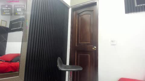 Snapshot of analia_smith chatting on October 4, 2025, 3:26 am Analia smith online show from October 4, 2025, 3:26 am