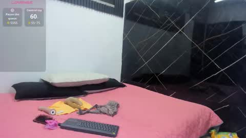 Snapshot of analia_smith chatting on October 26, 2025, 2:28 am Analia smith online show from October 26, 2025, 2:28 am