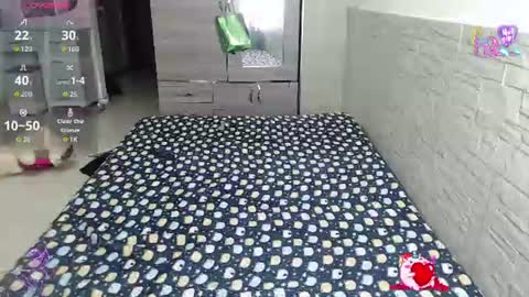 Snapshot of analiz_ chatting on June 14, 2026, 1:35 pm analiz_ online show from June 14, 2026, 1:35 pm