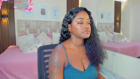 Snapshot of ananya_kay01 chatting on October 22, 2025, 10:53 pm A N A my connection hours are from 600 pm to 12 pm Colombian time online show from October 22, 2025, 10:53 pm