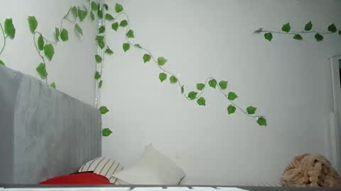 Snapshot of anaspark chatting on October 5, 2025, 11:13 pm Ana online show from October 5, 2025, 11:13 pm