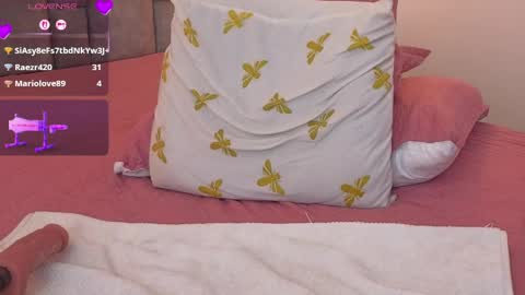 anastasia_cole_ online show from May 16, 2026, 7:34 pm