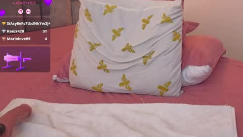 anastasia_cole_ online show from May 16, 2026, 8:07 pm
