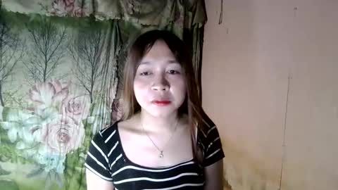anatanolovexx online show from May 5, 2026, 3:58 am